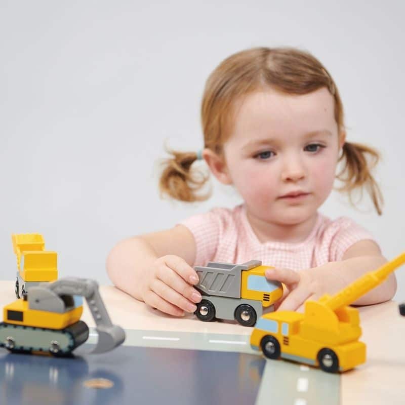 legetøjsbil lege byggeplads arbejdskøretøj